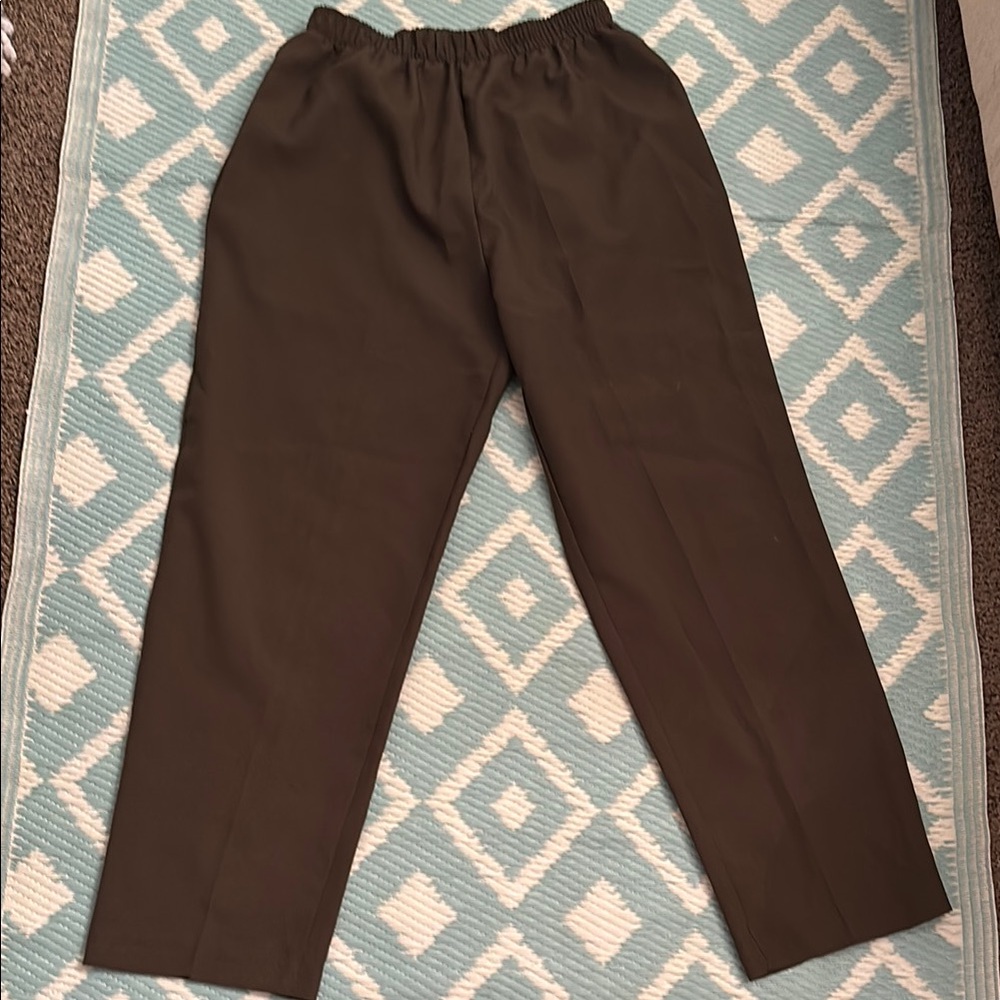 Source Unknown Green Trousers with Elastic Waistband